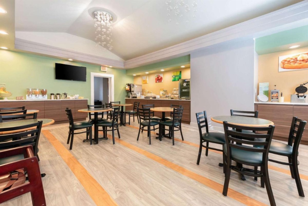 Quality Inn Image 29